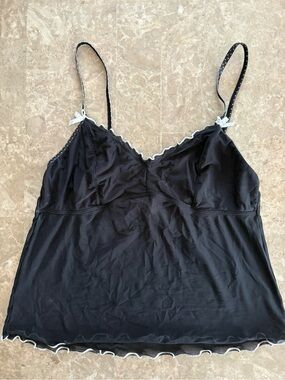 urban outfitters tank top with bows
